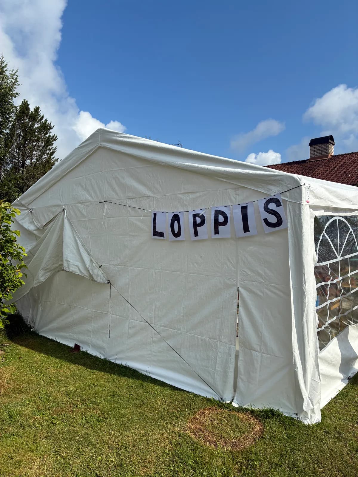 Löwenhams loppis – bild 1